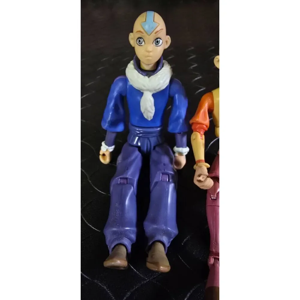 2 Avatar The Last Airbender Aang action figures